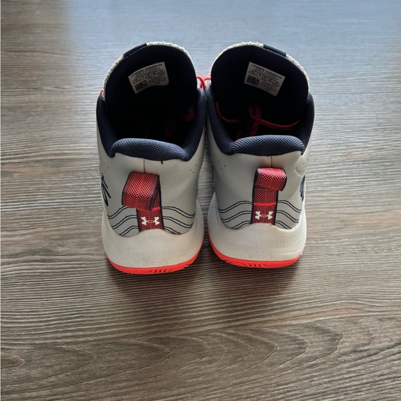 Under Armour 3Z6 Curry, Men’s 8 - Picture 2 of 7
